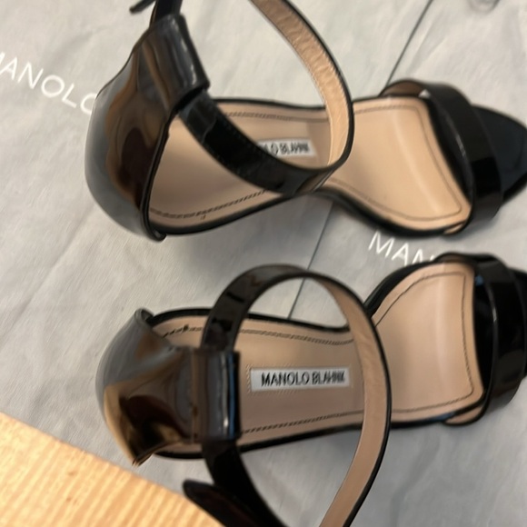 Manolo Blahnik Chaos Ankle Strap Heels Size 40.5 - Picture 7 of 7